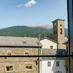 Vandrarhem Triton - Villanúa